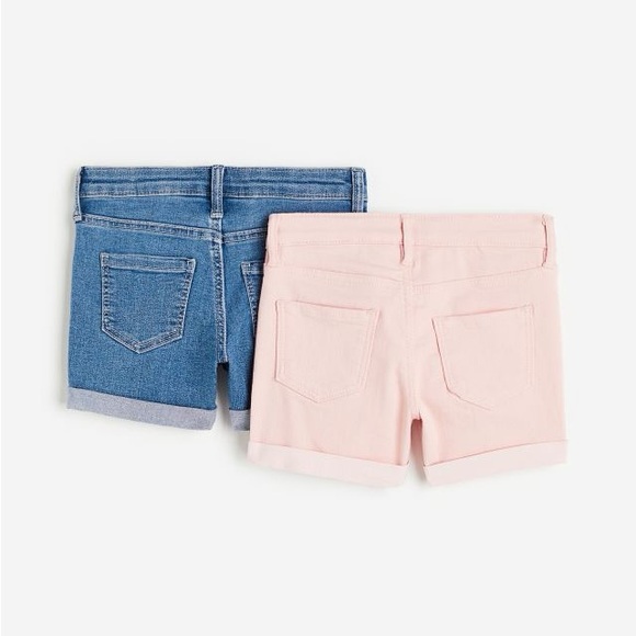 NWT H&M Baby Girls 2-Pack Denim Jeans Shorts 4T - Picture 2 of 5